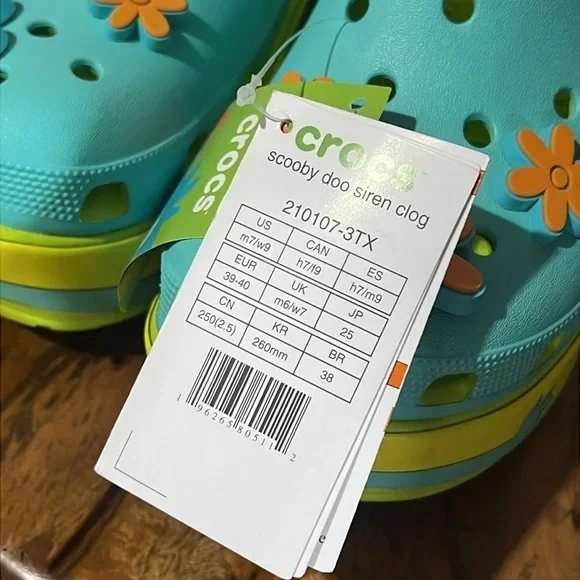 Siren Crocs Scooby Doo Clogs Size 9 - Picture 6 of 11